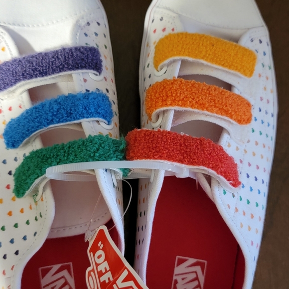 Vans - Picture 3 of 3